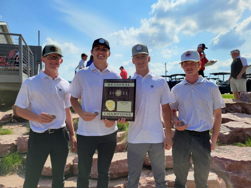 Wessington Springs boys, Chester girls win Region 2B golf titles 